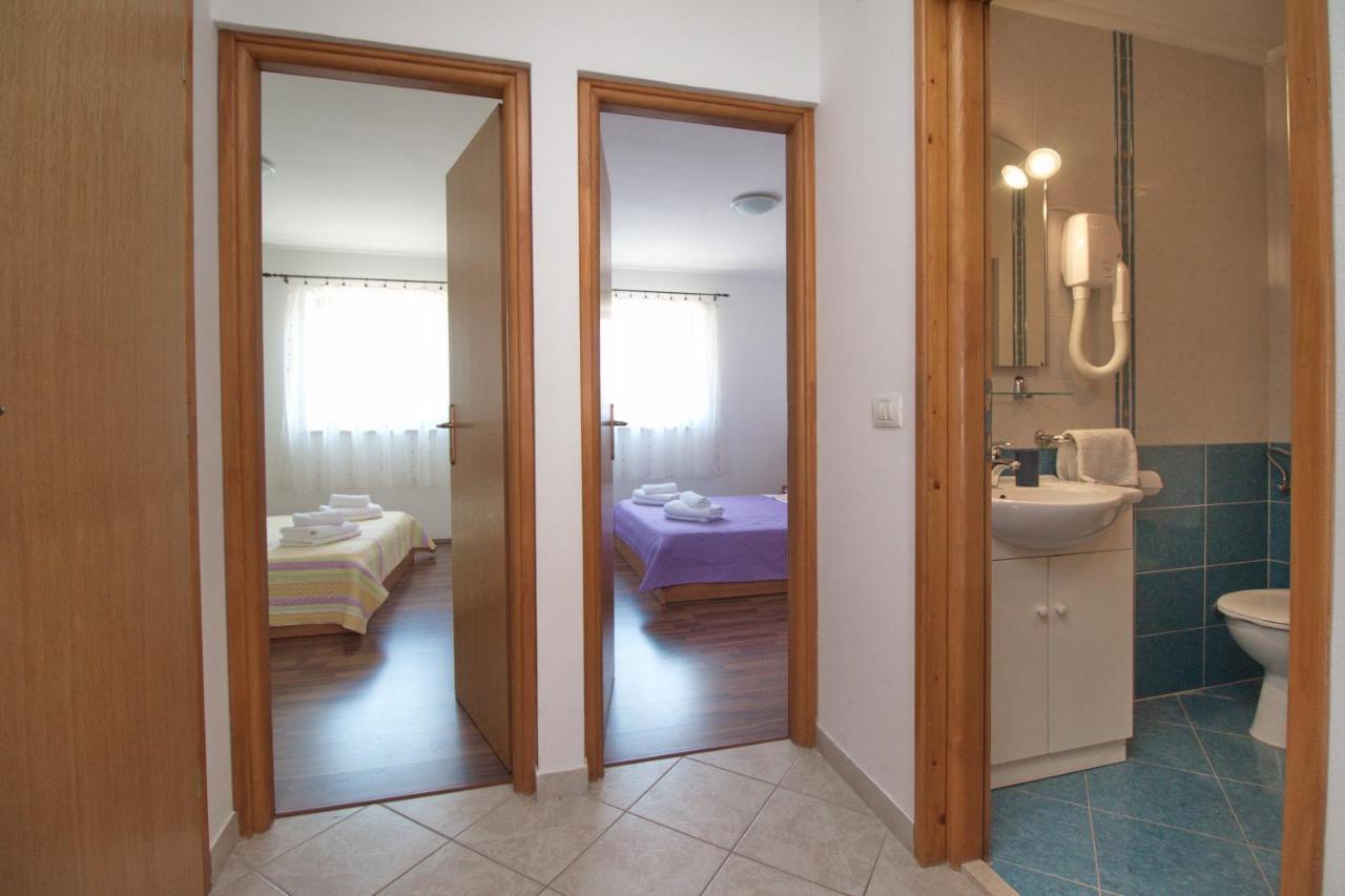 Apartments Lidija 罗维尼 外观 照片