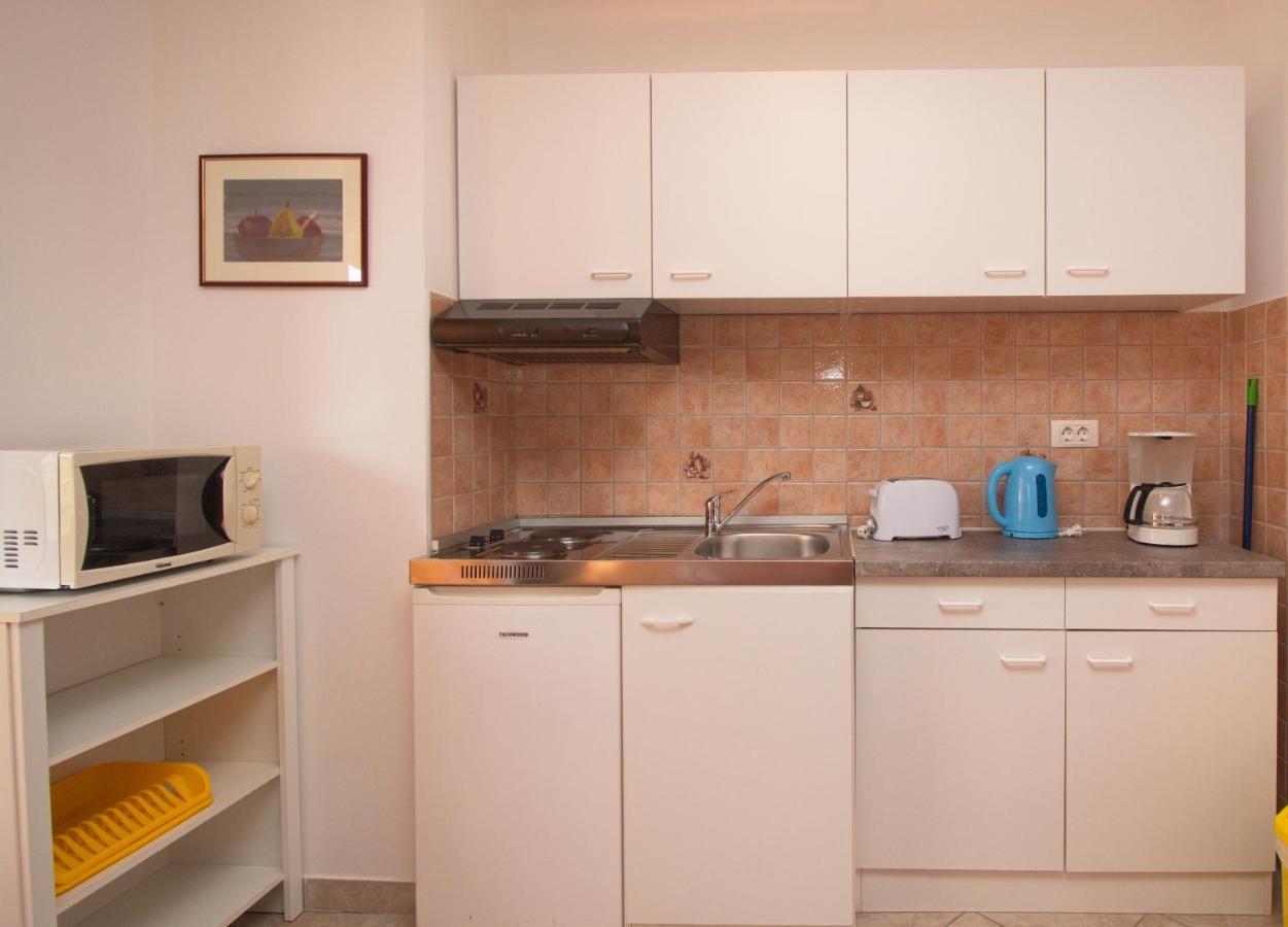 Apartments Lidija 罗维尼 外观 照片