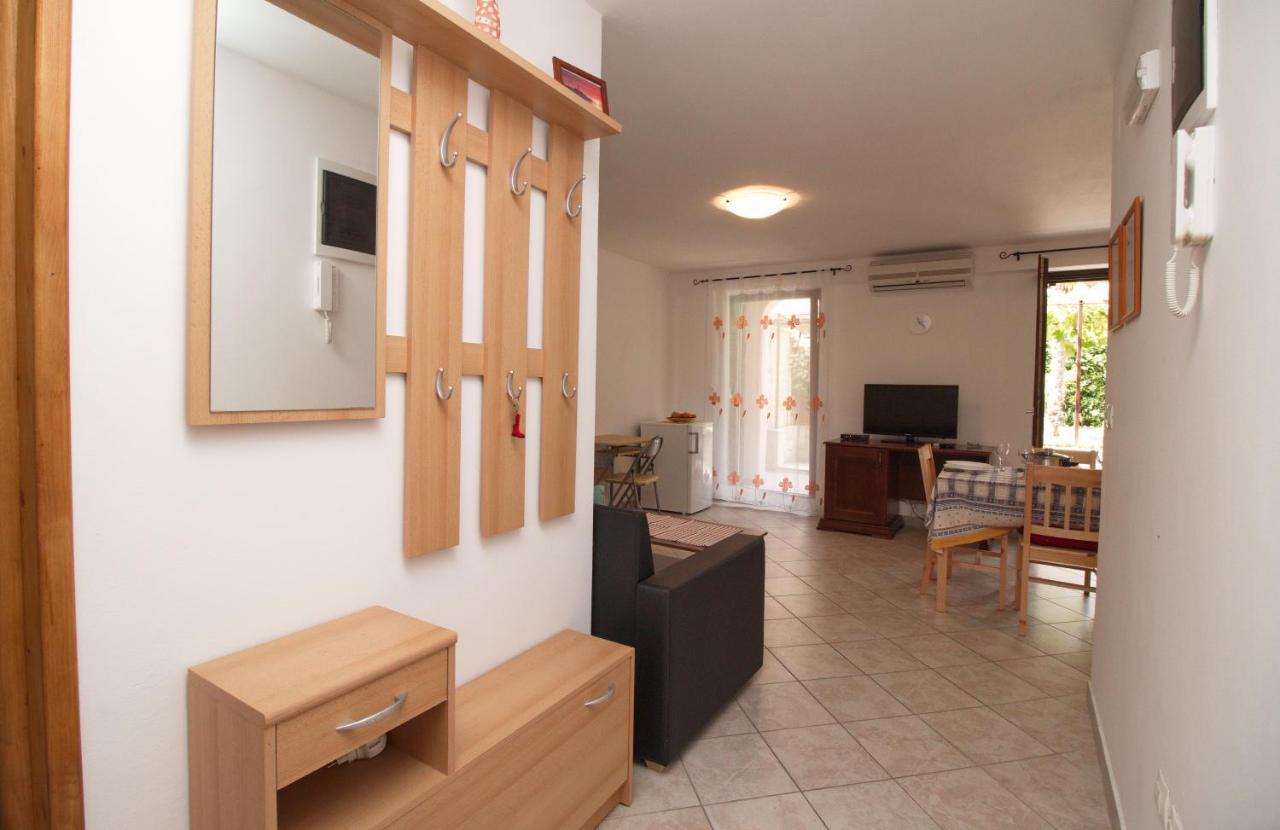 Apartments Lidija 罗维尼 外观 照片
