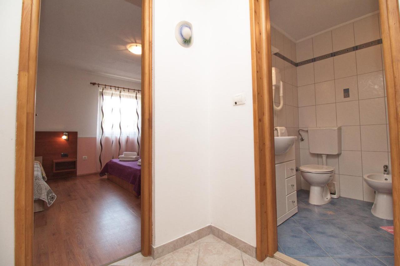 Apartments Lidija 罗维尼 外观 照片