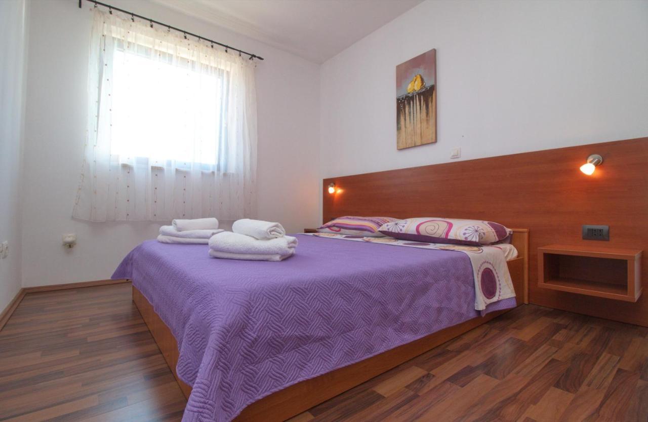 Apartments Lidija 罗维尼 外观 照片